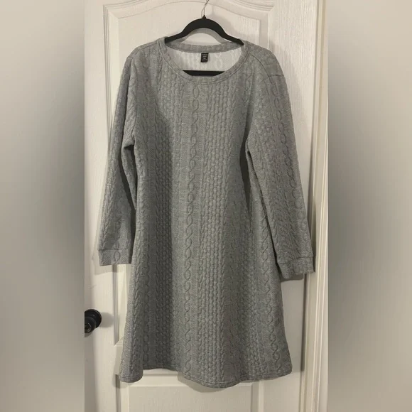SHEIN Gray Long Sleeve Cable Knit Dress - Picture 3 of 6